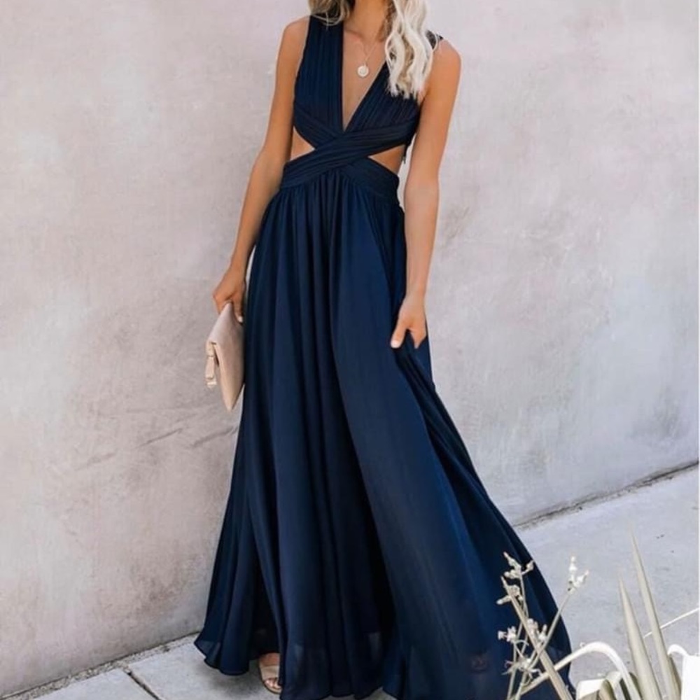 VICI NWOT Formality Cutout Dress